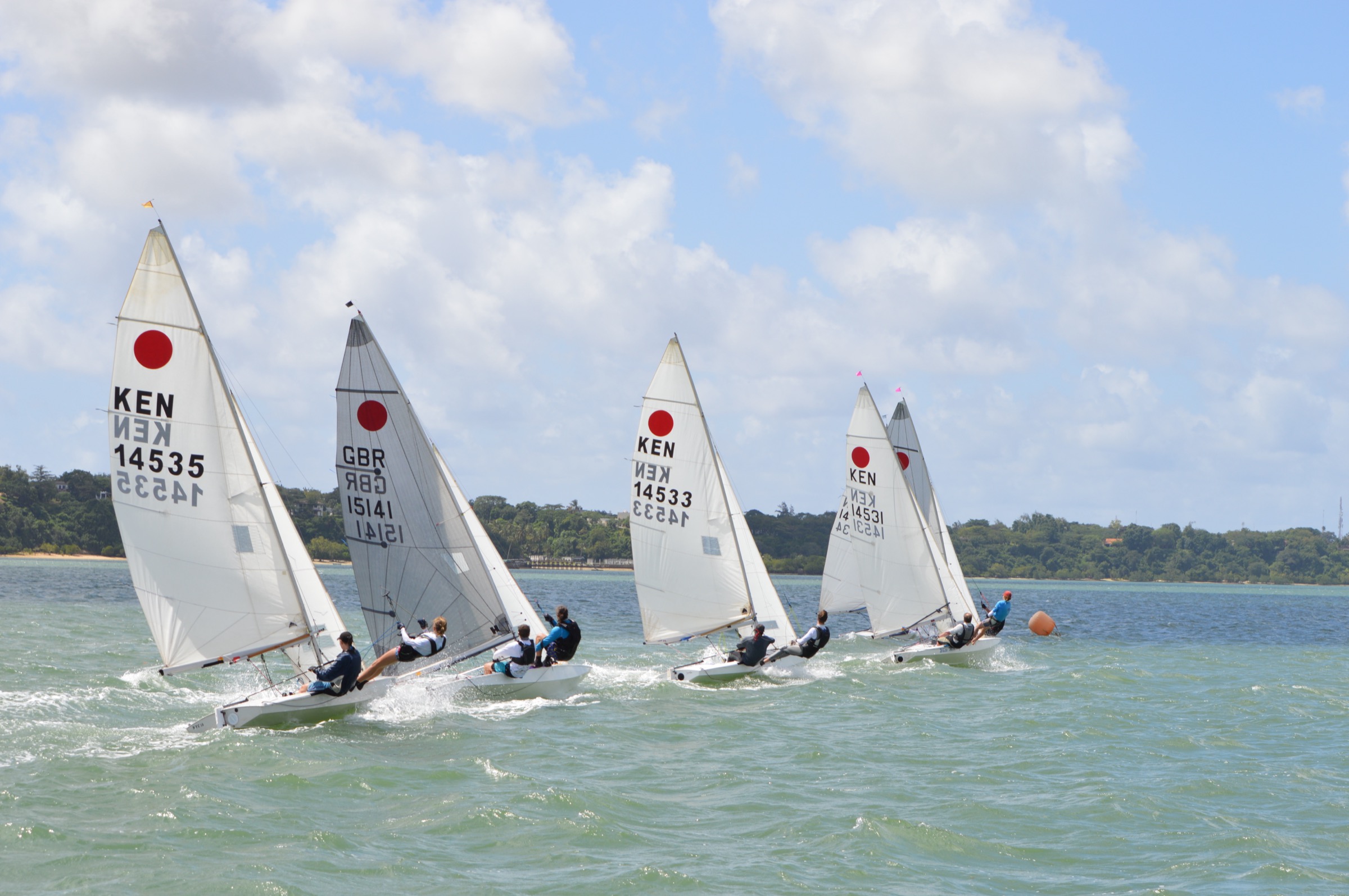 Fireball dinghies racing upwind